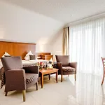 Wellness- Und Gartenhotel Heusser 4* Bad Dürkheim