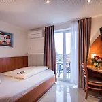 Wellness- Und Gartenhotel Heusser Szálloda Bad Dürkheim