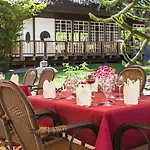 Wellness- Und Gartenhotel Heusser Szálloda