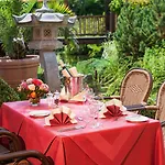 Wellness- Und Gartenhotel Heusser