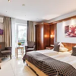 Wellness- Und Gartenhotel Heusser Hotel