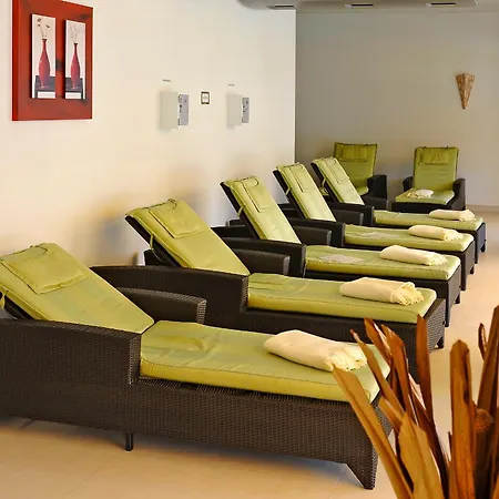 Wellness- Und Gartenhotel Heusser