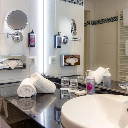 Hotel Wellness- Und Gartenhotel Heusser