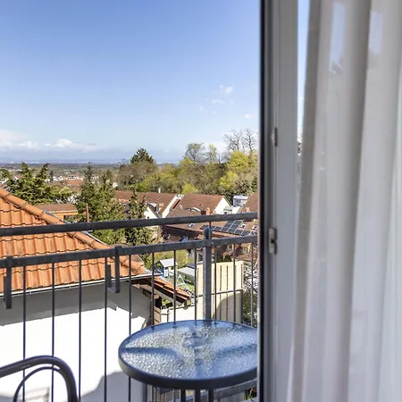 Wellness- Und Gartenhotel Heusser Hotel Bad Dürkheim