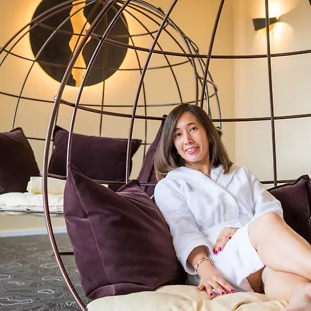 Wellness- Und Gartenhotel Heusser 巴特迪克海姆