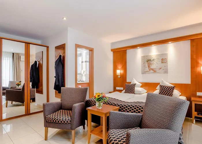 Gartenhotel Heusser Hotel 4*