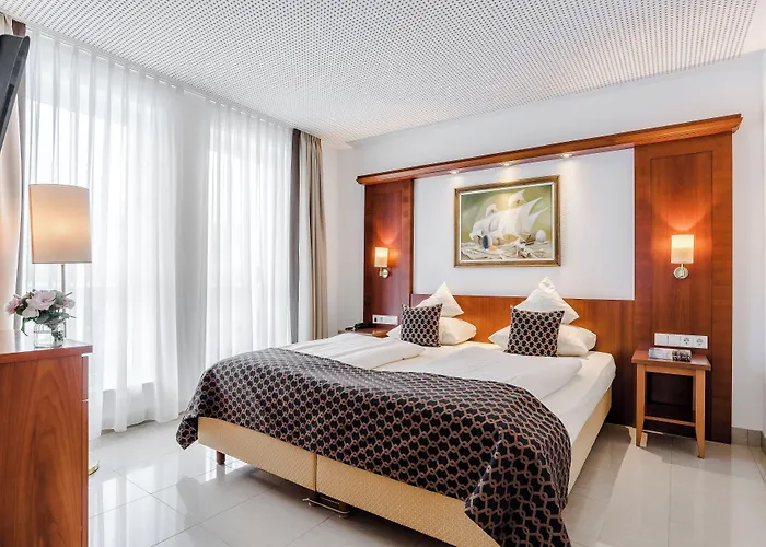 Wellness- Und Gartenhotel Heusser 호텔