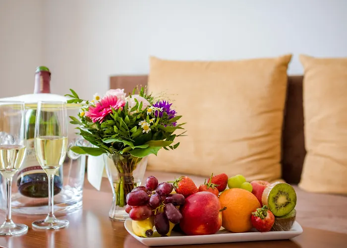 Wellness- Und Gartenhotel Heusser 4* 바트두르크하임